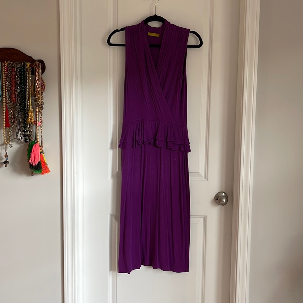 Sun and Sway dress -Anthropologie- size medium. Beautiful ruffle at hip!